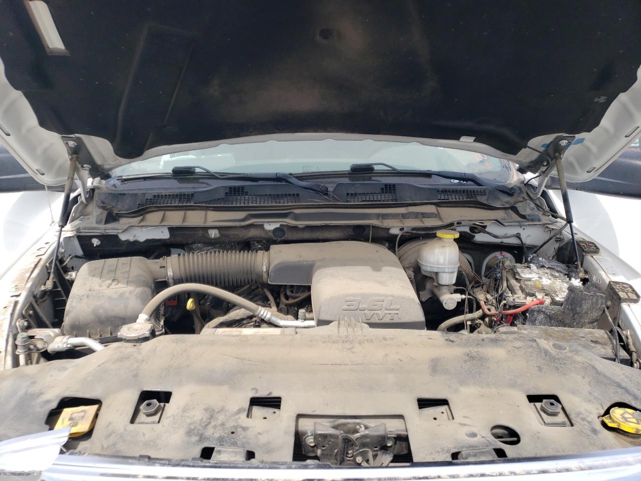 2019 Ram 1500 Classic Tradesman VIN: 3C6JR6AG7KG702332 Lot: 62738585