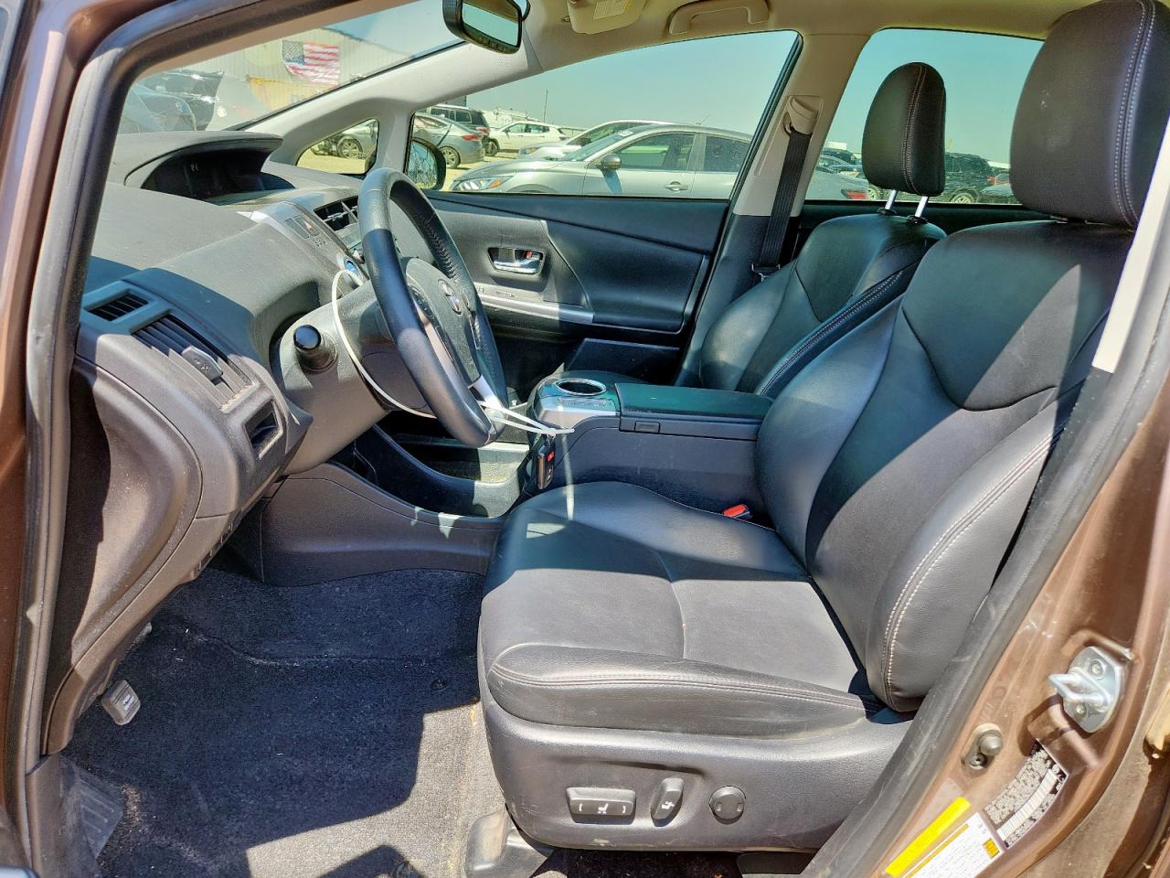 2017 Toyota Prius V VIN: JTDZN3EU3HJ073343 Lot: 64239785