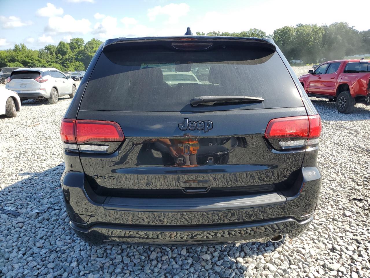 2018 Jeep Grand Cherokee Laredo VIN: 1C4RJFAGXJC390995 Lot: 65042195