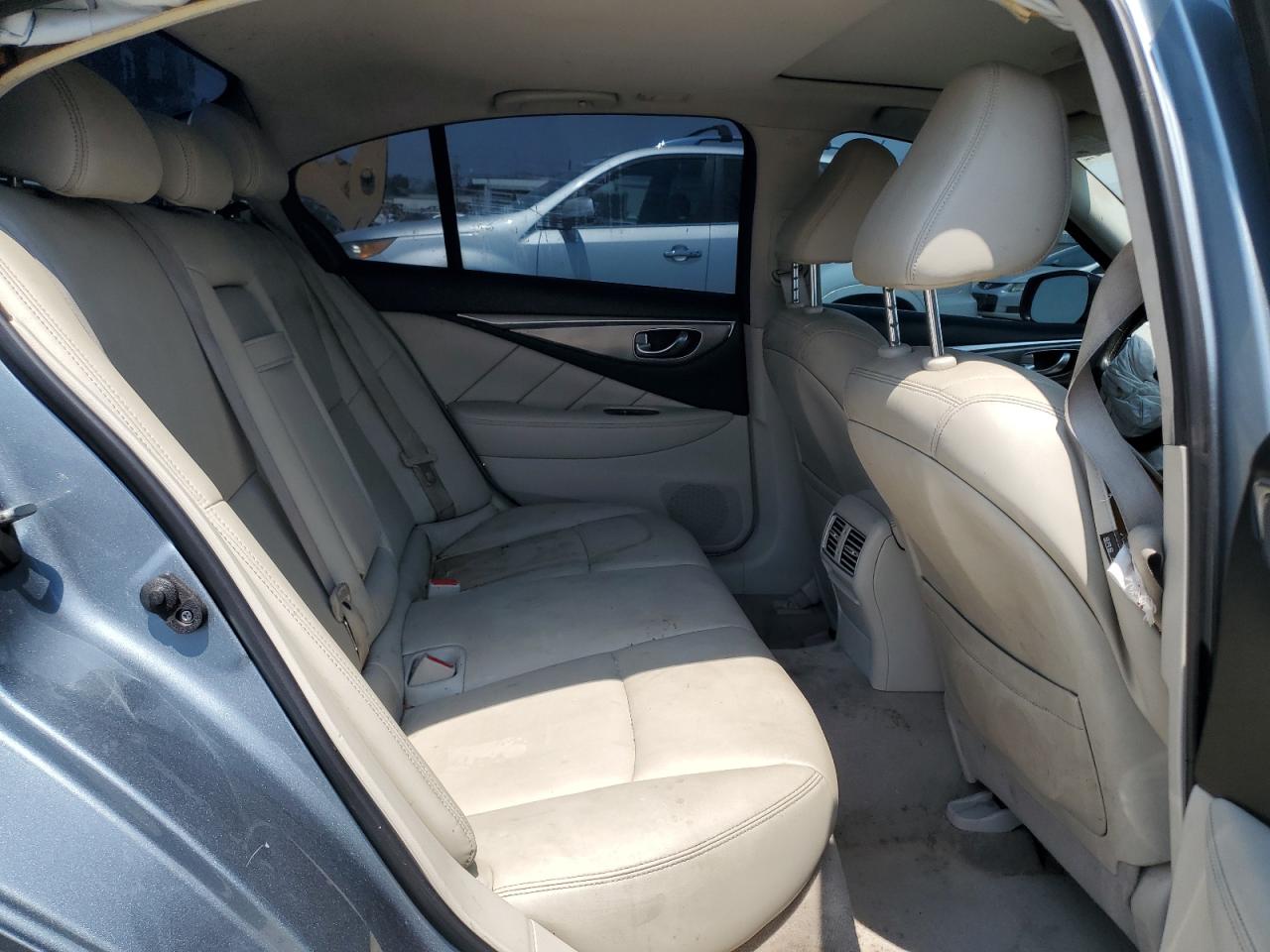 2015 Infiniti Q50 Base VIN: JN1BV7AP4FM352632 Lot: 64702445