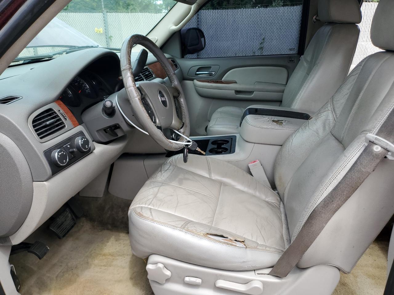 2008 GMC Yukon VIN: 1GKFK13048J107200 Lot: 63053215