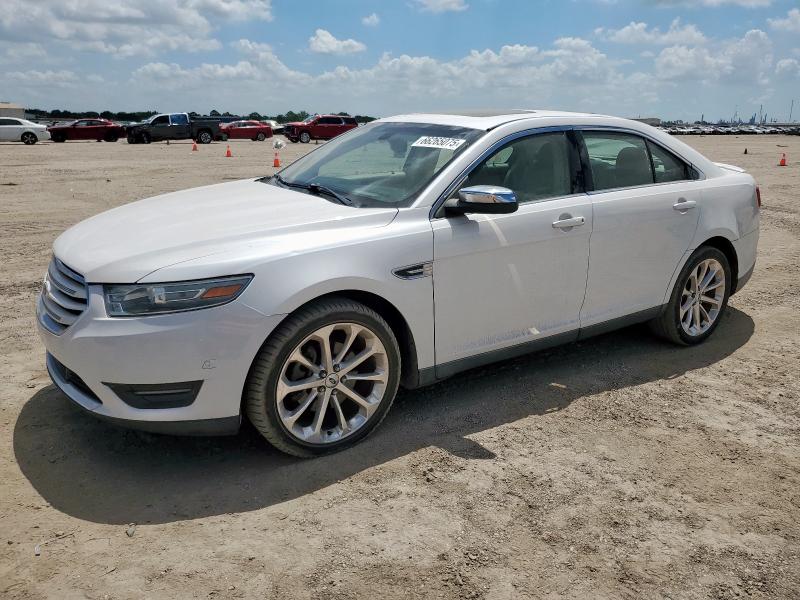 Sedans FORD TAURUS 2013 Biały