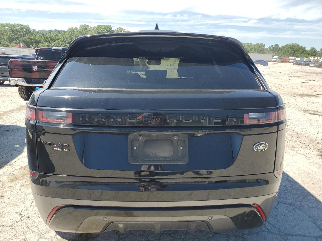 2018 Land Rover Range Rover Velar R-Dynamic Se VIN: SALYL2RX3JA727482 Lot: 62161795