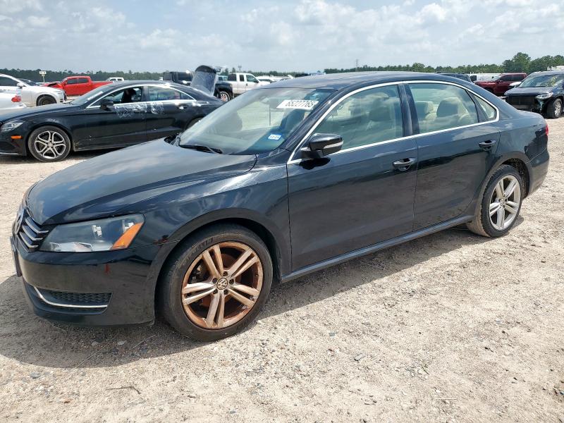 Sedans VOLKSWAGEN PASSAT 2014 Czarny