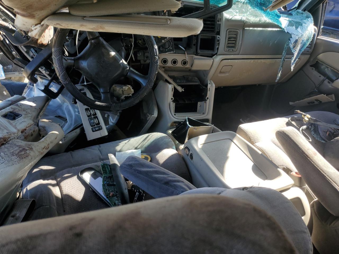 2000 Chevrolet Tahoe K1500 VIN: 1GNEK13T5YJ208593 Lot: 64158575