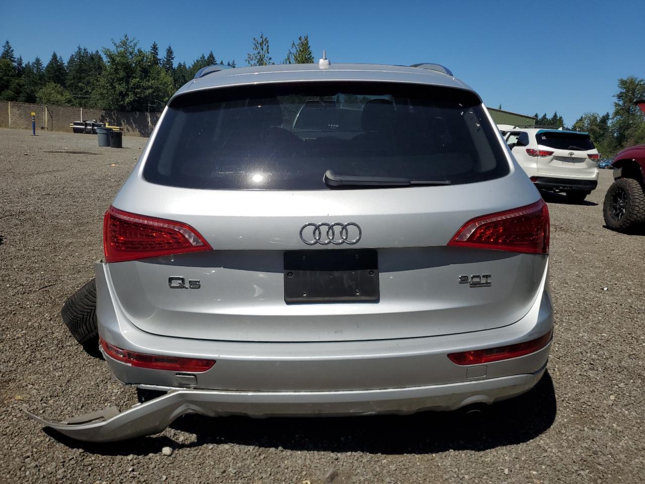 2011 Audi Q5 Premium VIN: WA1CFAFPXBA010760 Lot: 64846295