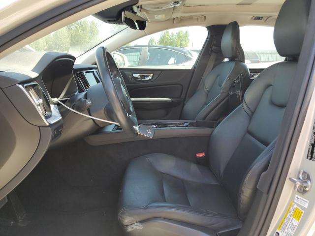  VOLVO S60 2019 Srebrny