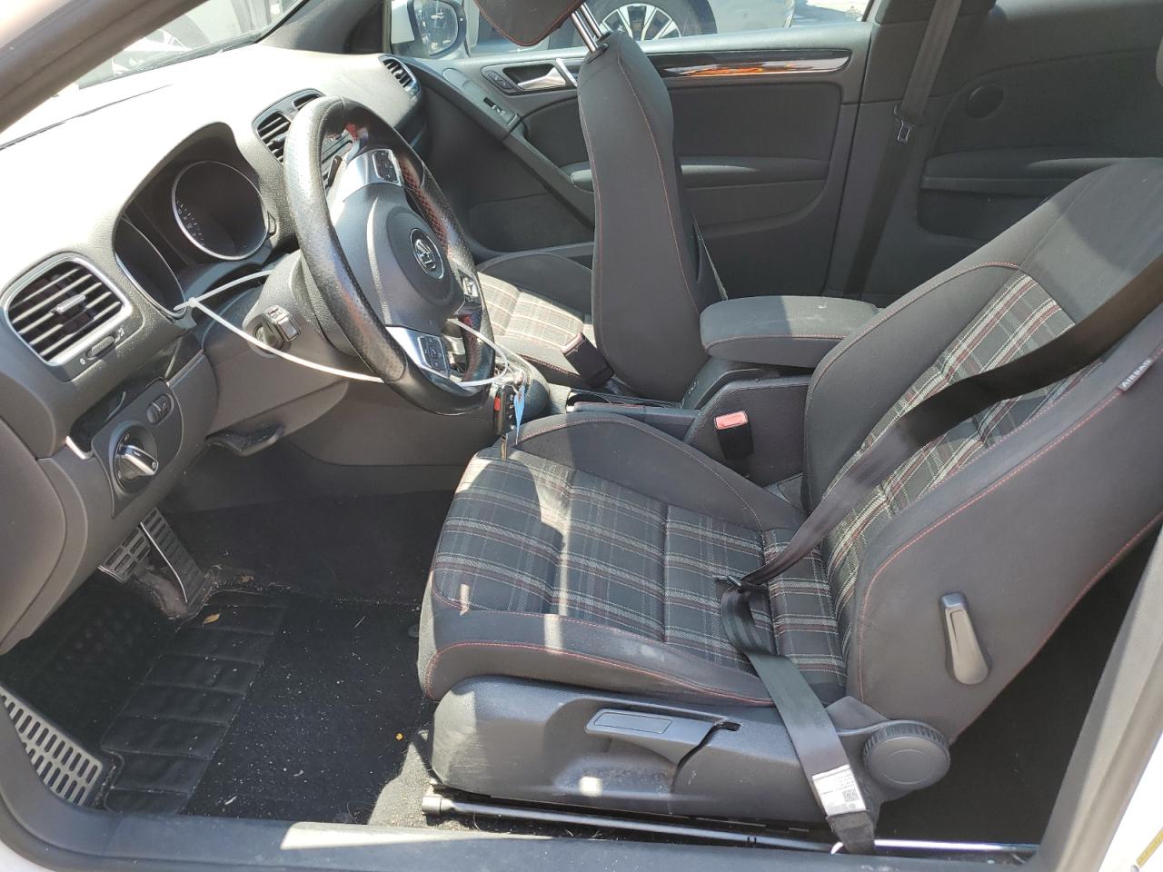 2012 Volkswagen Gti VIN: WVWFD7AJ2CW248816 Lot: 64600325