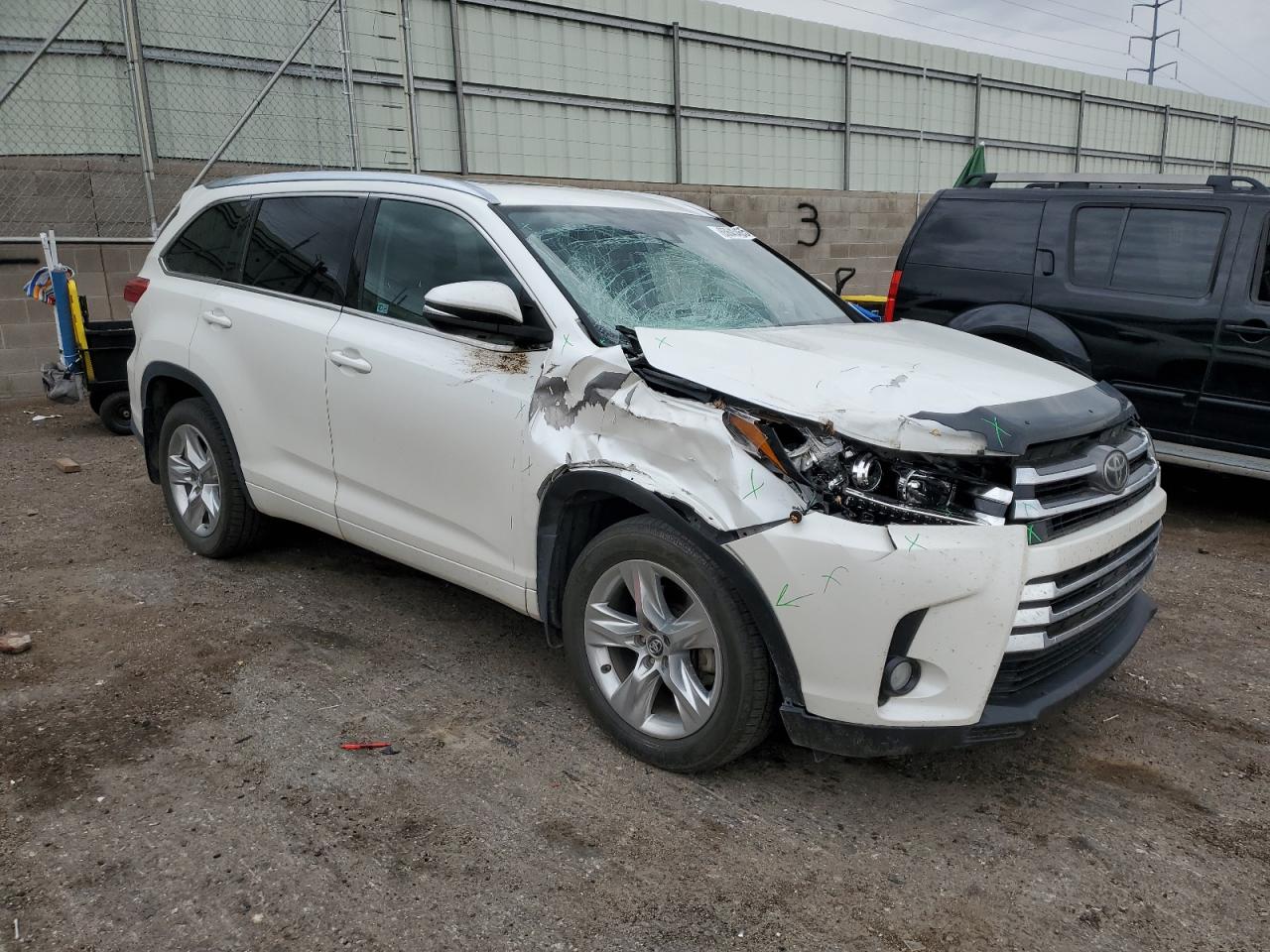 2017 Toyota Highlander Limited VIN: 5TDDZRFH1HS381570 Lot: 65645465