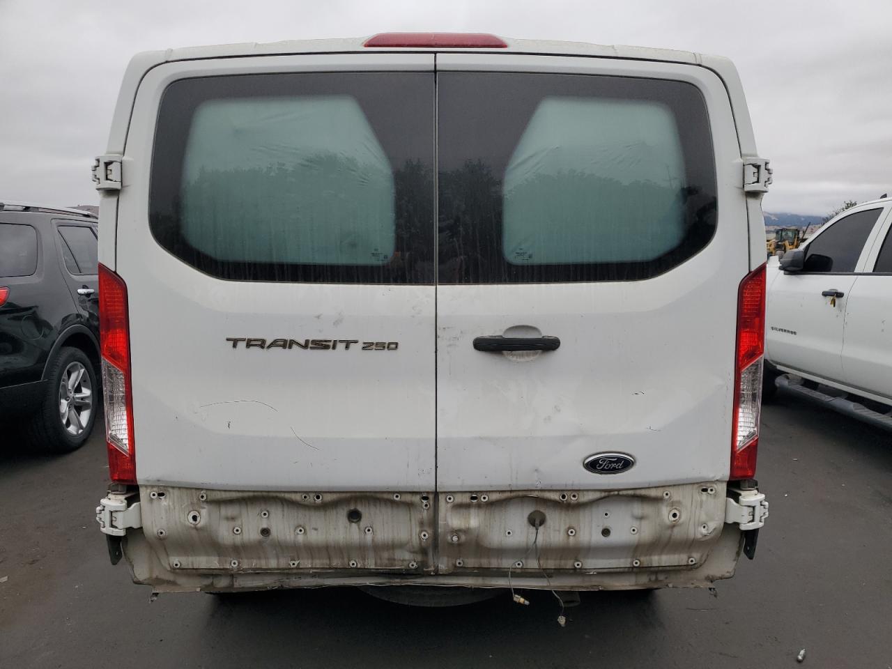 2015 Ford Transit T-250 VIN: 1FTNR2YM4FKB13834 Lot: 65425425