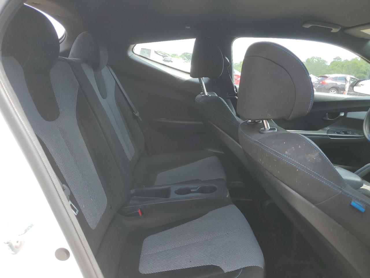 2019 Hyundai Veloster Base VIN: KMHTG6AF3KU010883 Lot: 66133575