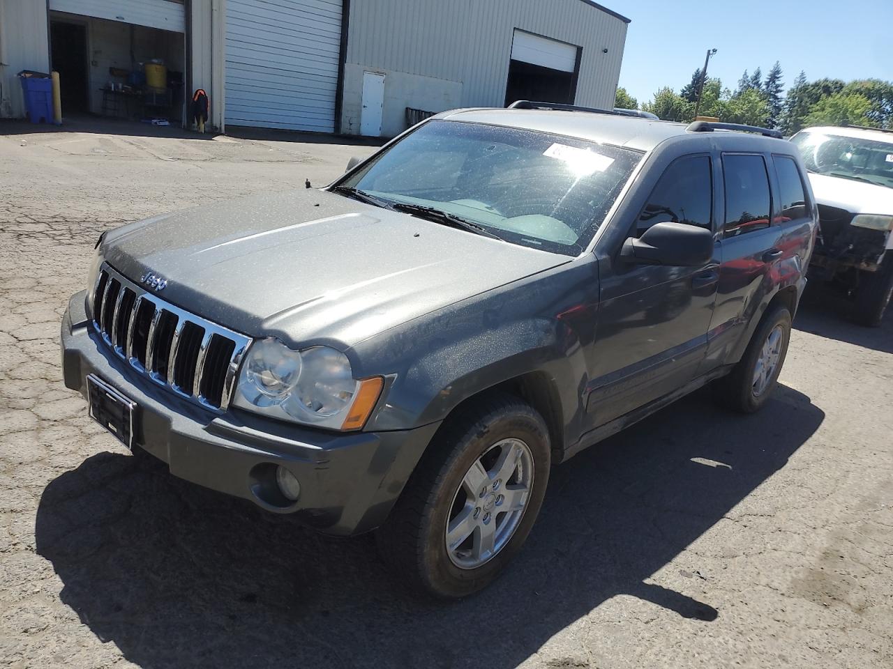 2006 Jeep Grand Cherokee Laredo grey null gas 1J4GR48K06C237218 photo #1