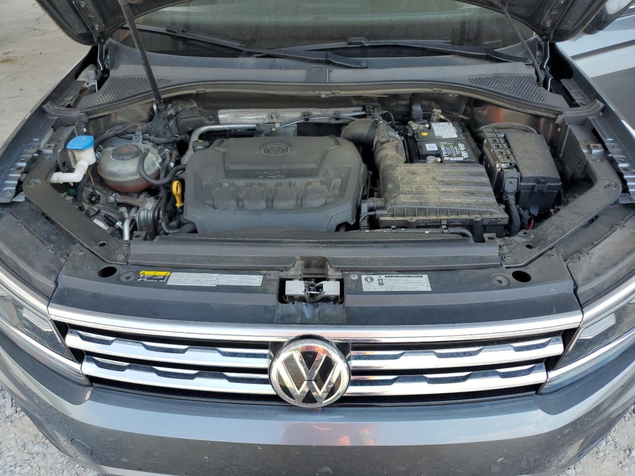 2018 Volkswagen Tiguan Sel Premium VIN: 3VV4B7AX2JM177360 Lot: 63923365