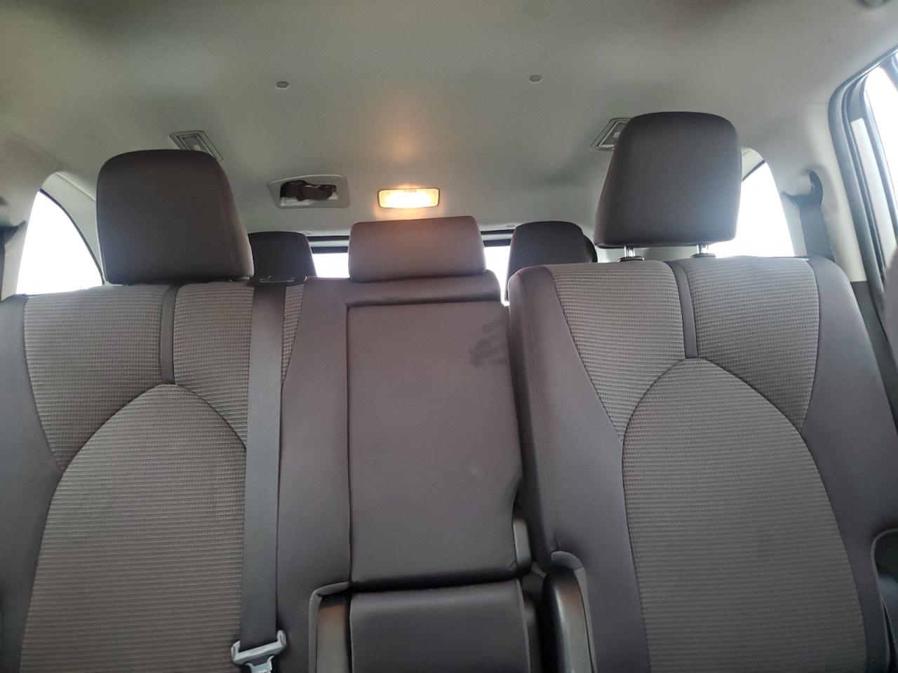 2022 Toyota Highlander Hybrid Le VIN: 5TDBBRCH2NS556257 Lot: 63510555