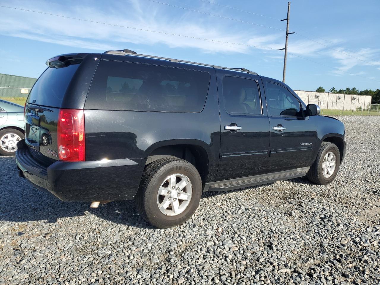 2014 GMC Yukon Xl C1500 Slt VIN: 1GKS1KE07ER129600 Lot: 63819345