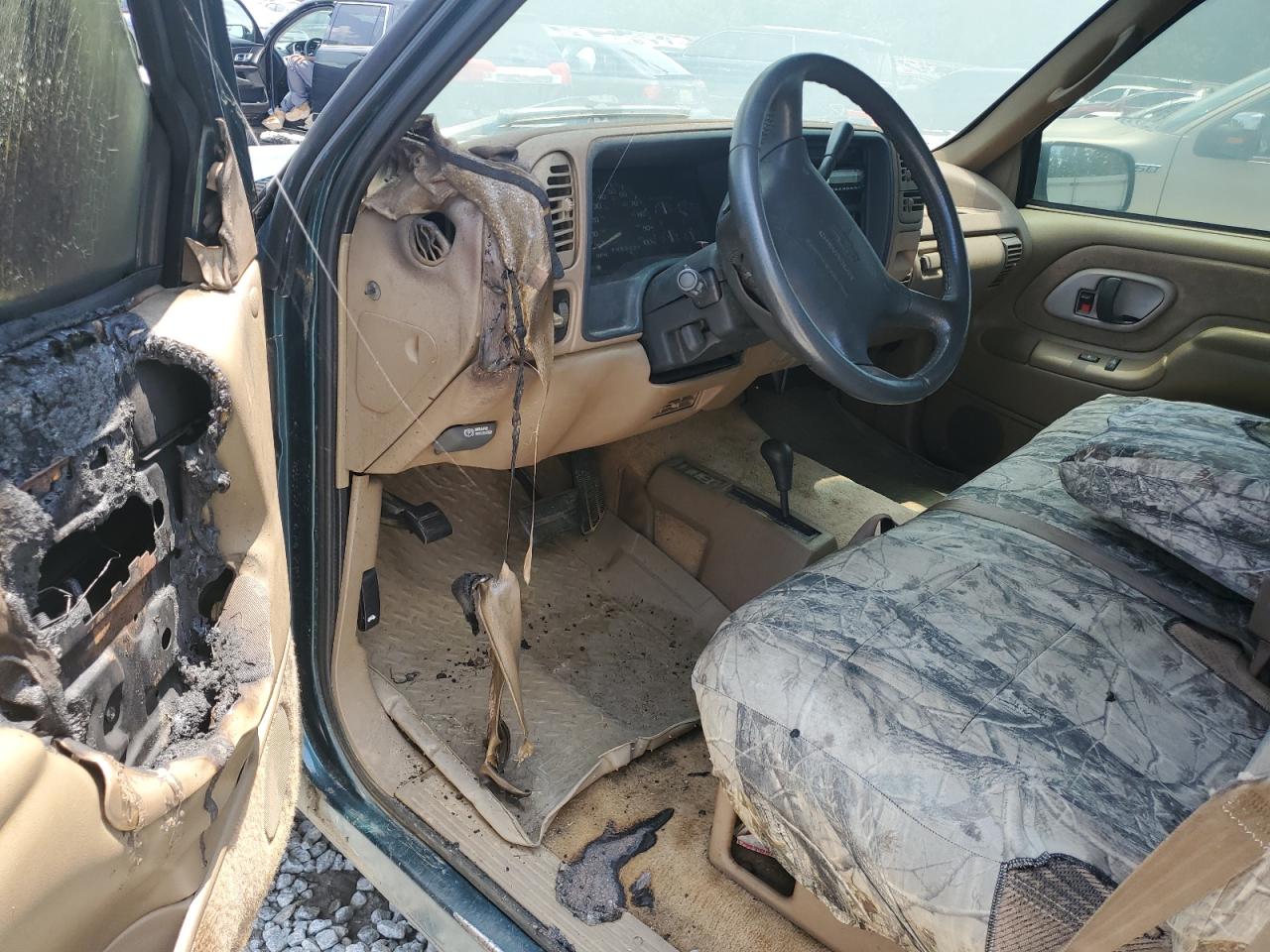 1995 Chevrolet Gmt-400 K1500 VIN: 1GCEK14K0SZ227446 Lot: 63678765