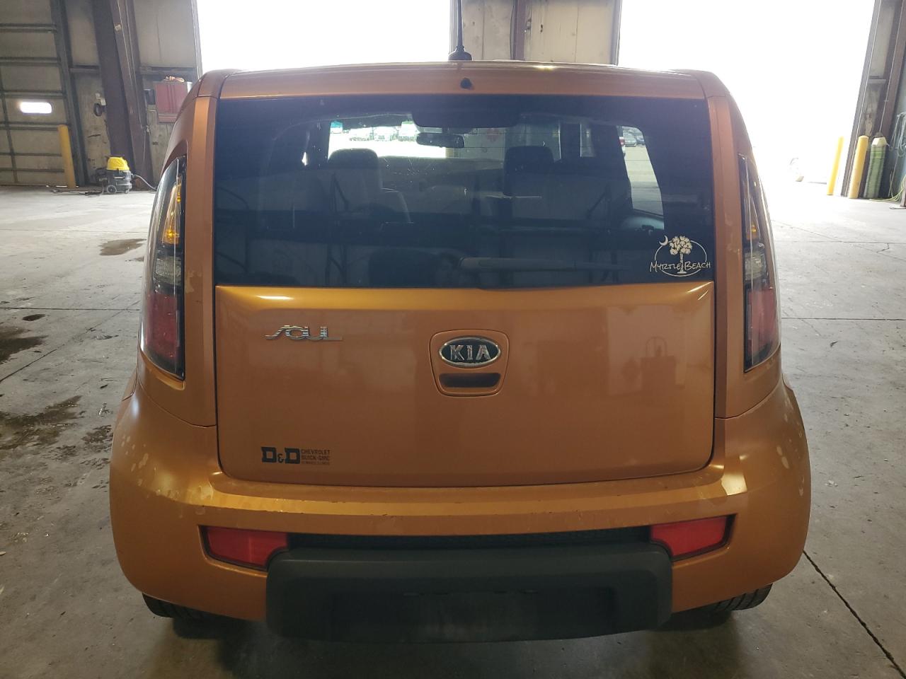 2011 Kia Soul + VIN: KNDJT2A20B7239937 Lot: 63516145