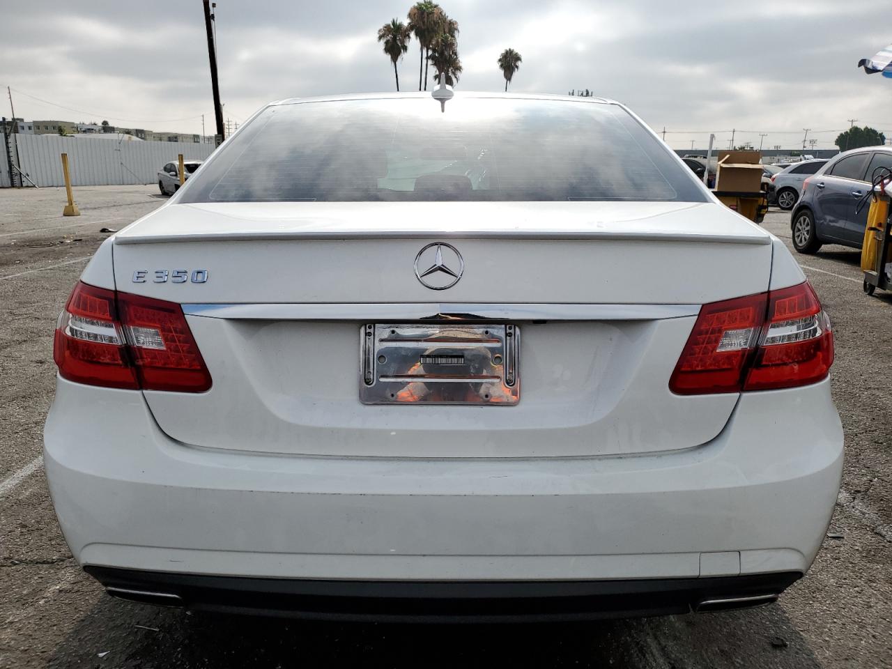 2013 Mercedes-Benz E 350 VIN: WDDHF5KB0DA770654 Lot: 65084075