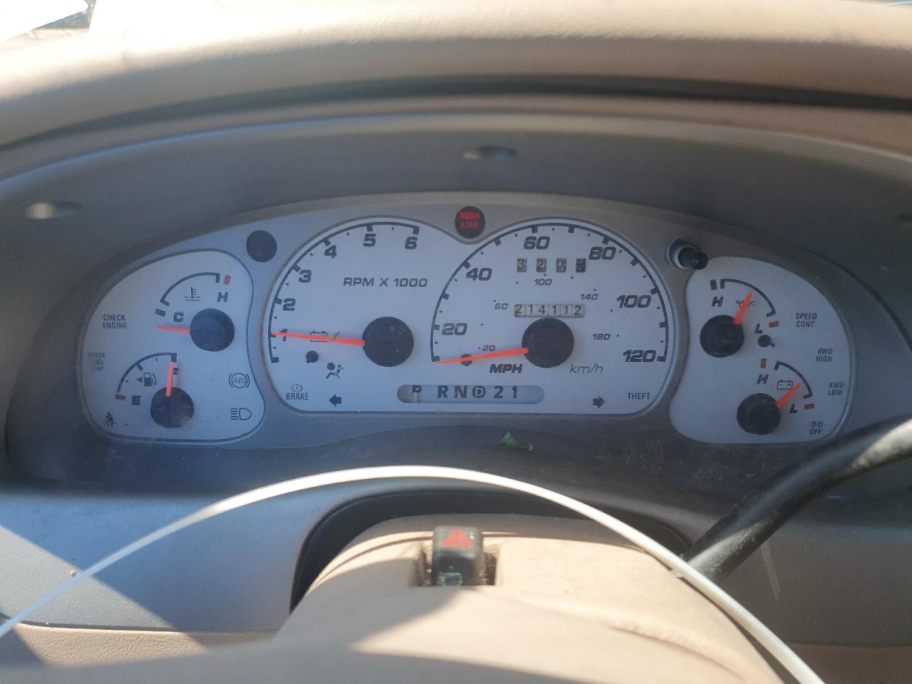 2002 Ford Explorer Sport Trac VIN: 1FMZU77E52UB99365 Lot: 64627555