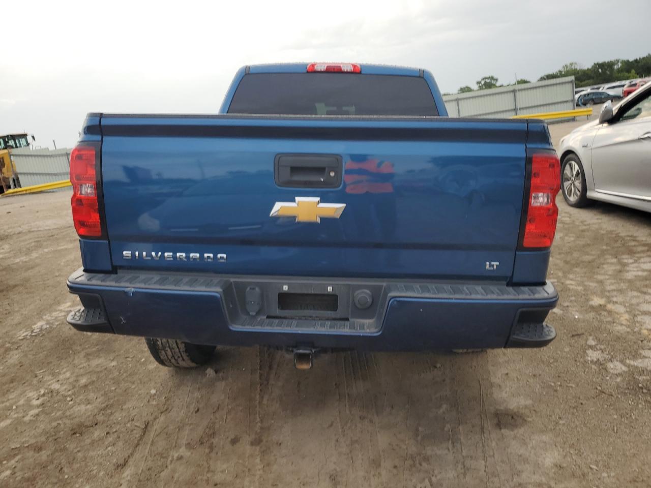 2018 Chevrolet Silverado K1500 Lt VIN: 3GCUKREC2JG147517 Lot: 64989235