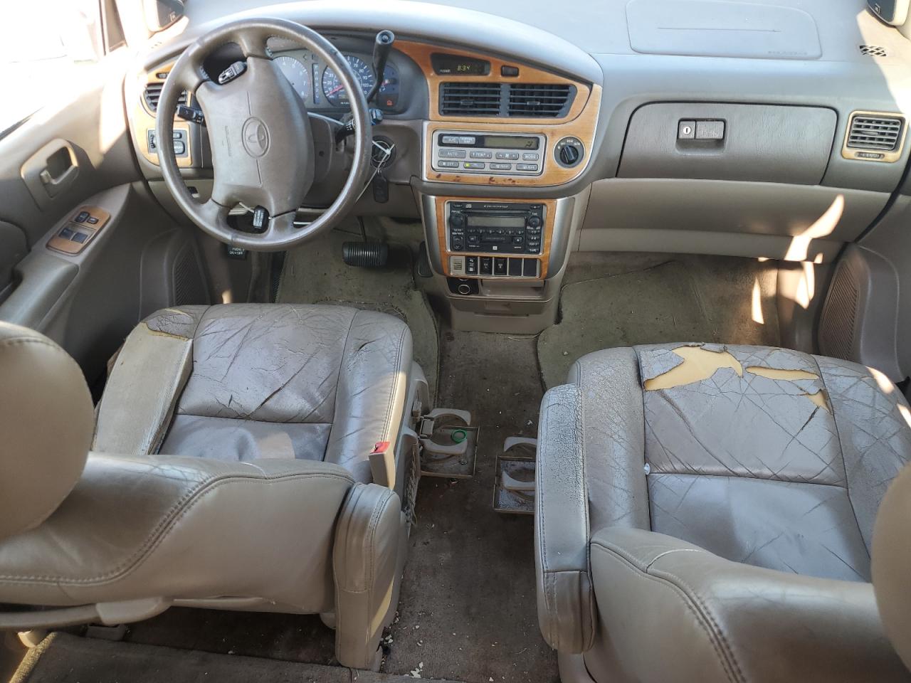 2002 Toyota Sienna Le VIN: 4T3ZF13C32U464027 Lot: 65051145