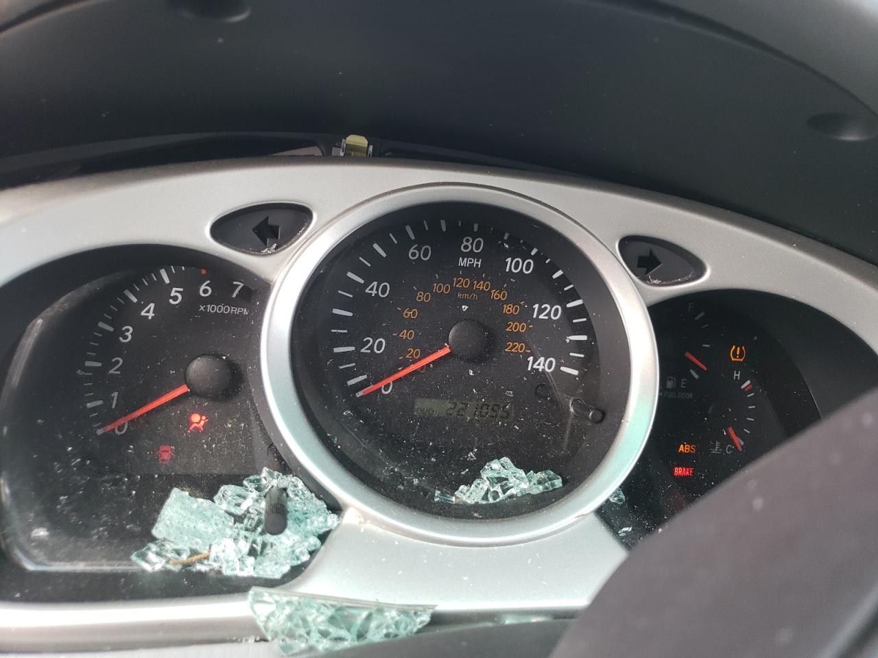 2004 Toyota Highlander Base VIN: JTEDP21AX40014358 Lot: 66196805