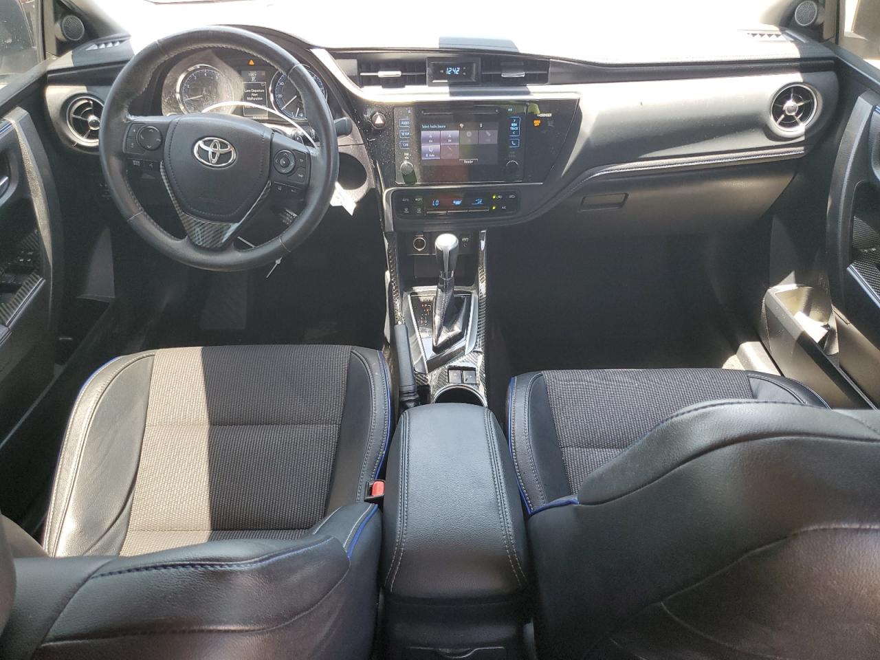 2017 Toyota Corolla L VIN: 2T1BURHE7HC944056 Lot: 64835785