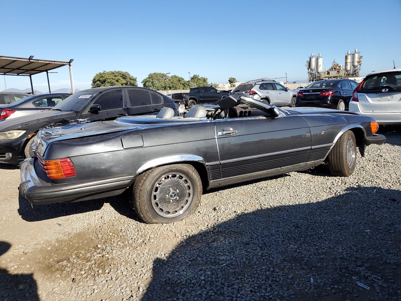 1988 Mercedes-Benz 560 Sl VIN: WDBBA48D4JA075797 Lot: 66413375
