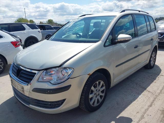 VOLKSWAGEN TOURAN S T 2010