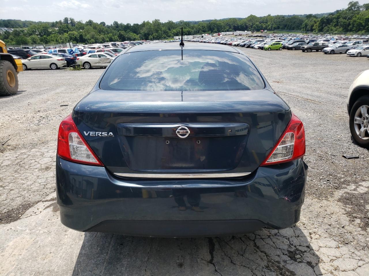 2017 Nissan Versa S VIN: 3N1CN7AP7HL805854 Lot: 64832325