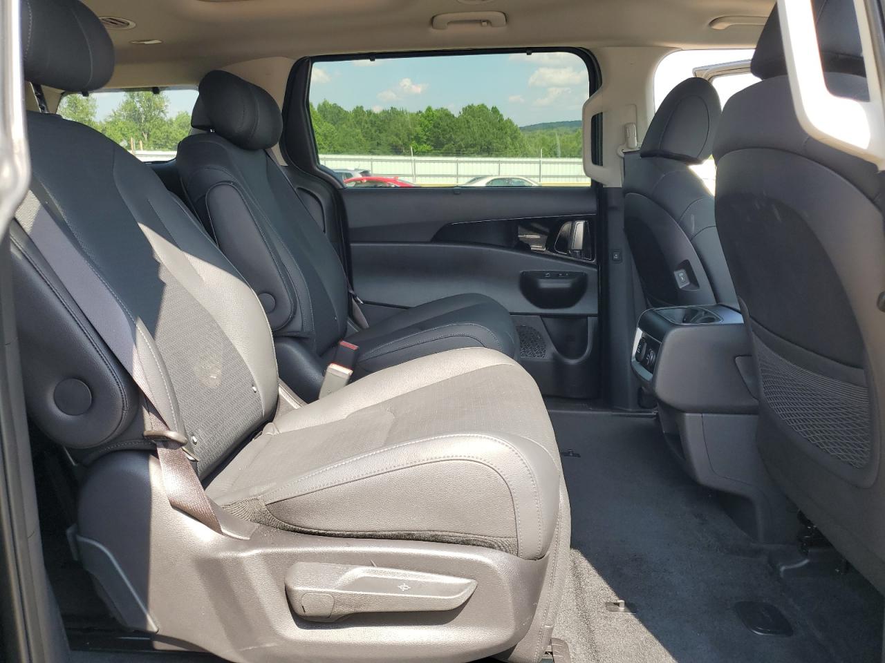 2026 Kia Carnival Sx VIN: KNDNE5K36T6558531 Lot: 66909765