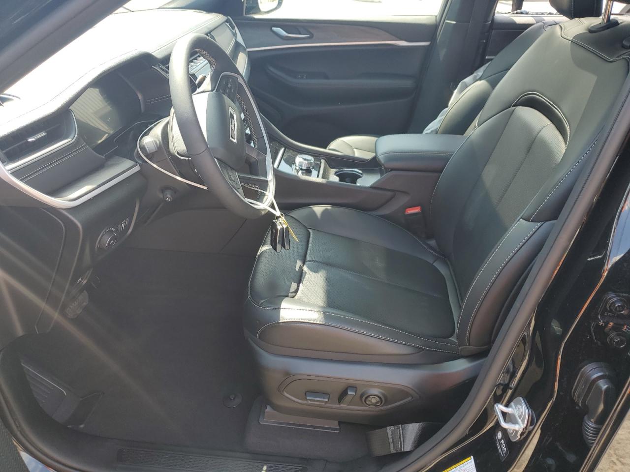 2025 Jeep Grand Cherokee L Limited VIN: 1C4RJKBG5S8685997 Lot: 66673935