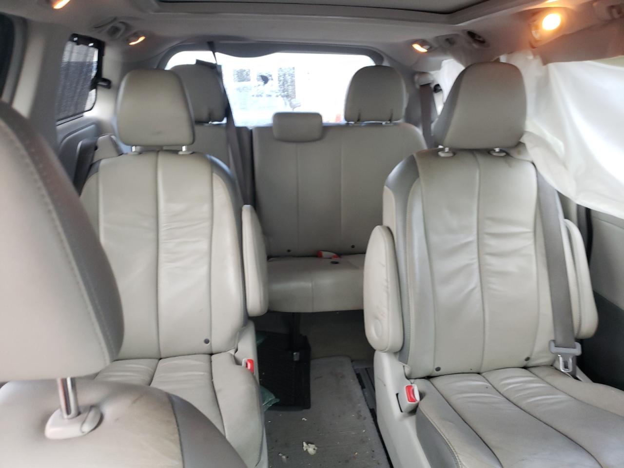 2014 Toyota Sienna Xle VIN: 5TDDK3DC8ES082999 Lot: 64571975