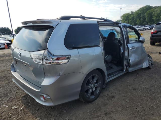  TOYOTA SIENNA 2015 Srebrny