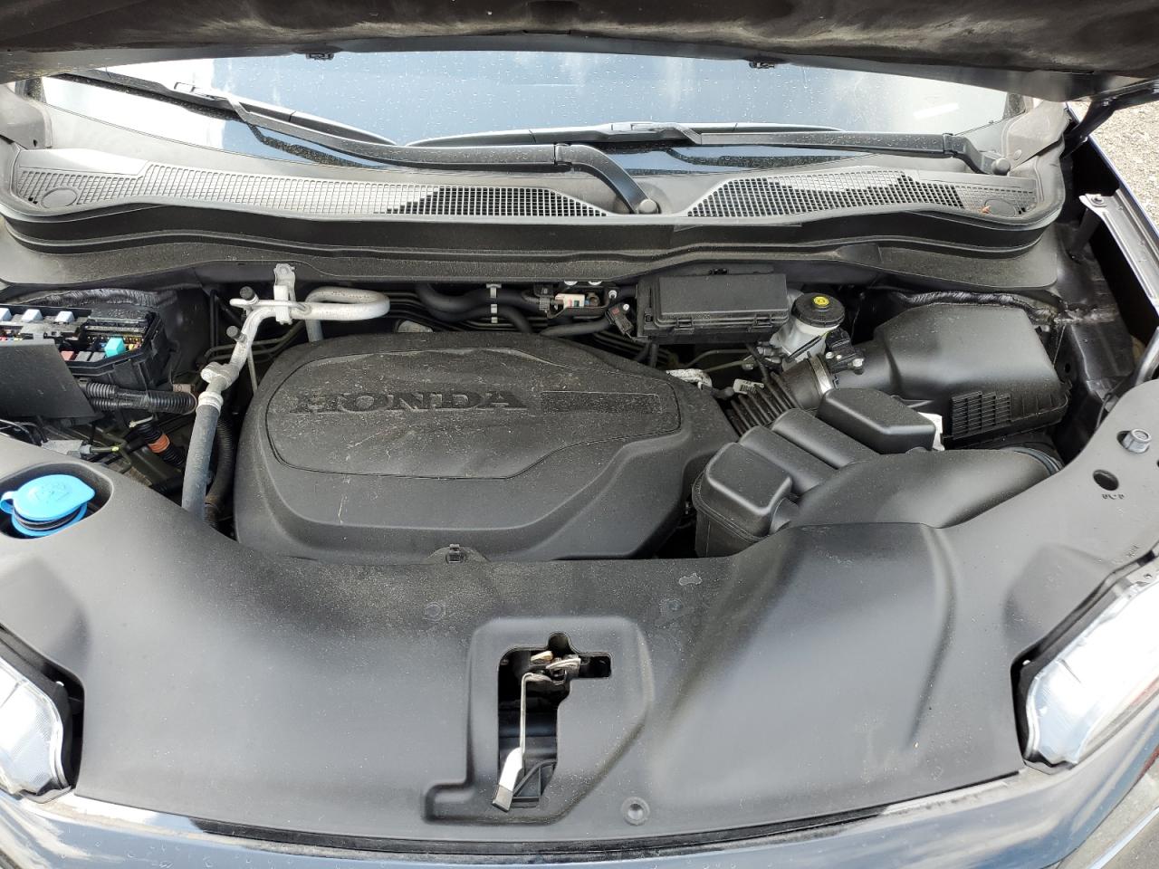 2021 Honda Pilot Se VIN: 5FNYF6H25MB057876 Lot: 64803305