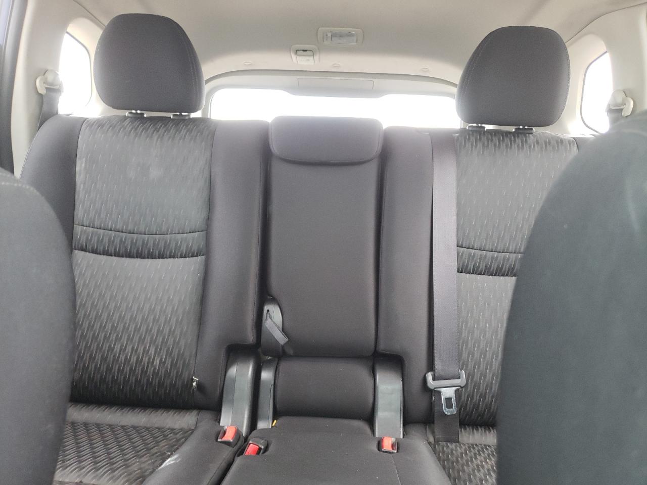 2017 Nissan Rogue S VIN: JN8AT2MT4HW143168 Lot: 65497105