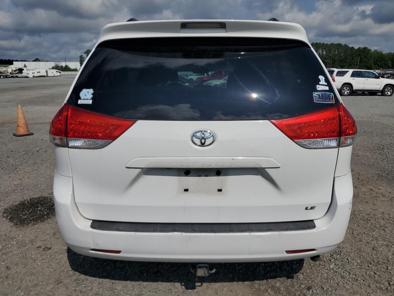 2014 Toyota Sienna Le VIN: 5TDKK3DCXES445309 Lot: 63922645