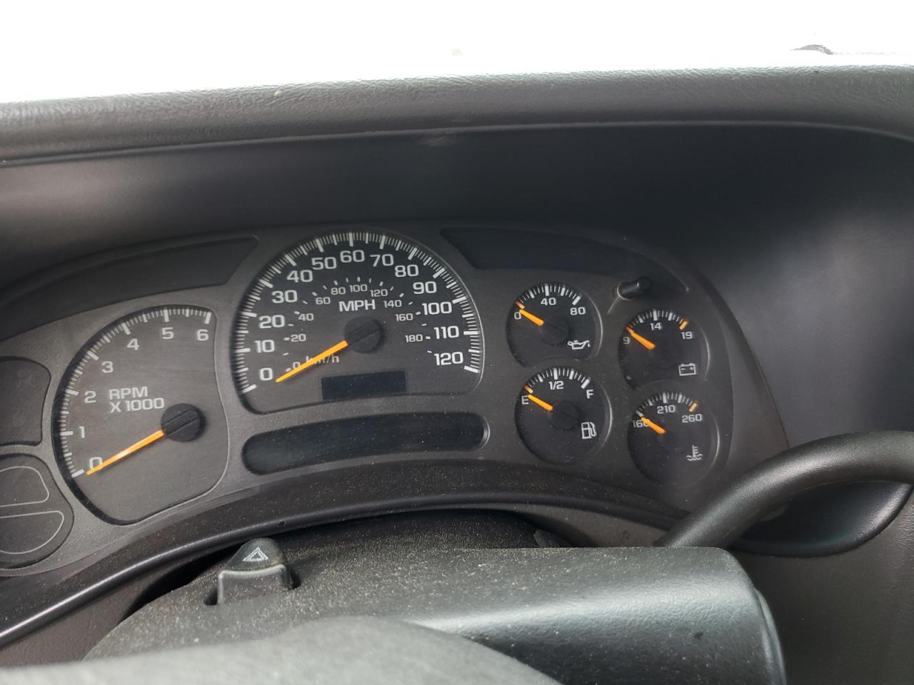 2003 Chevrolet Suburban K1500 VIN: 3GNFK16Z63G327977 Lot: 63325005