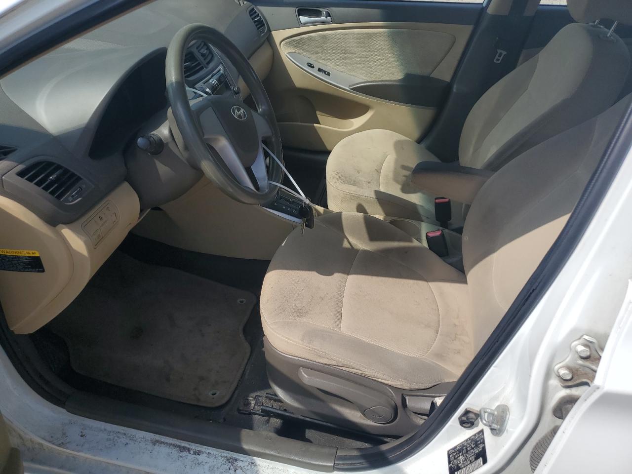 2014 Hyundai Accent Gls VIN: KMHCT4AE3EU686911 Lot: 65121105