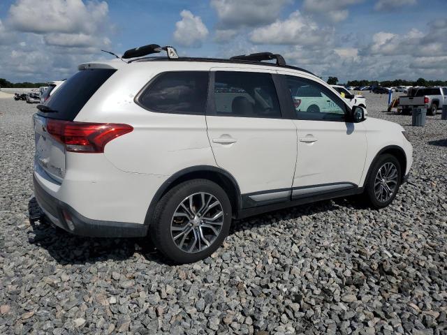  MITSUBISHI OUTLANDER 2016 Biały