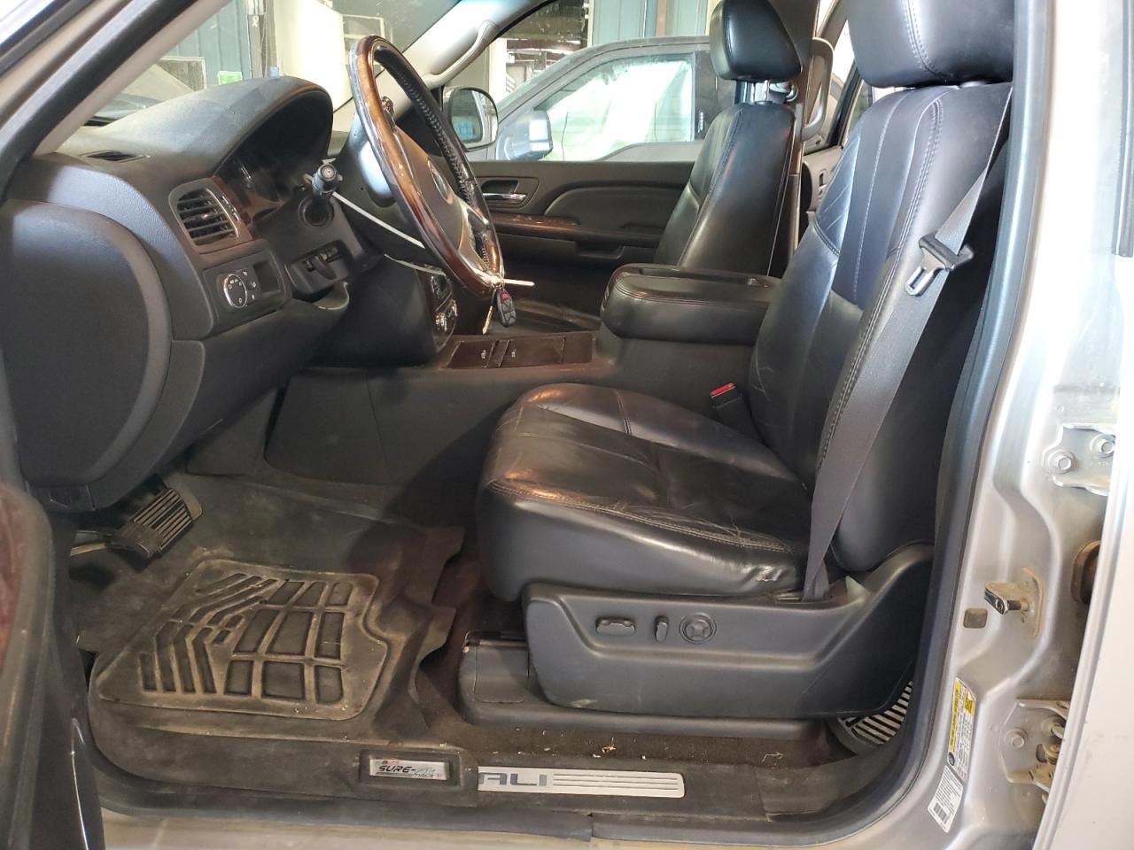 2007 GMC Yukon Xl Denali VIN: 1GKFK668X7J397648 Lot: 63432005