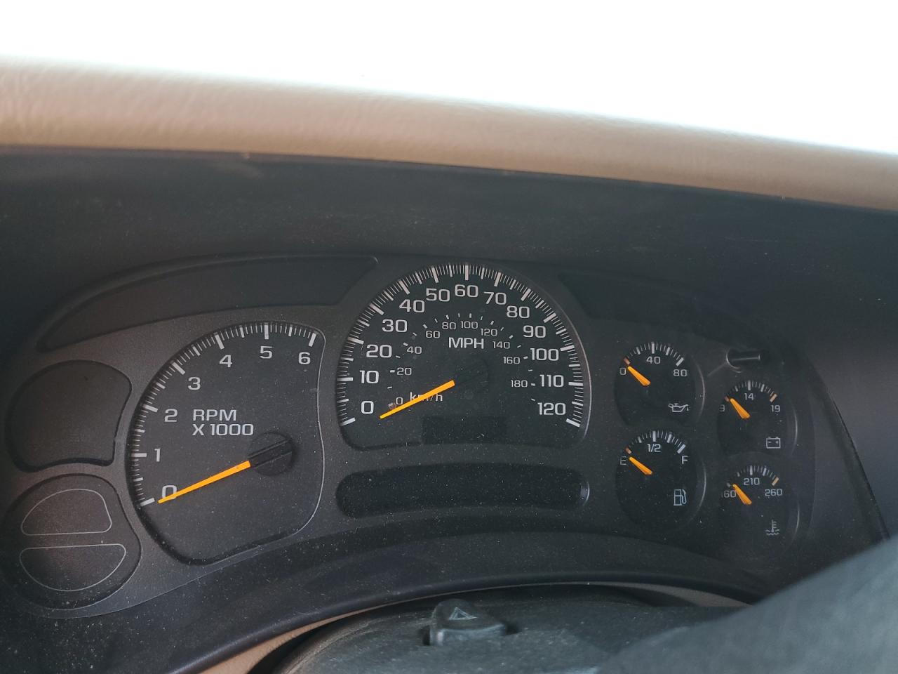 2004 Chevrolet Tahoe C1500 VIN: 1GNEC13V84R125640 Lot: 64963995