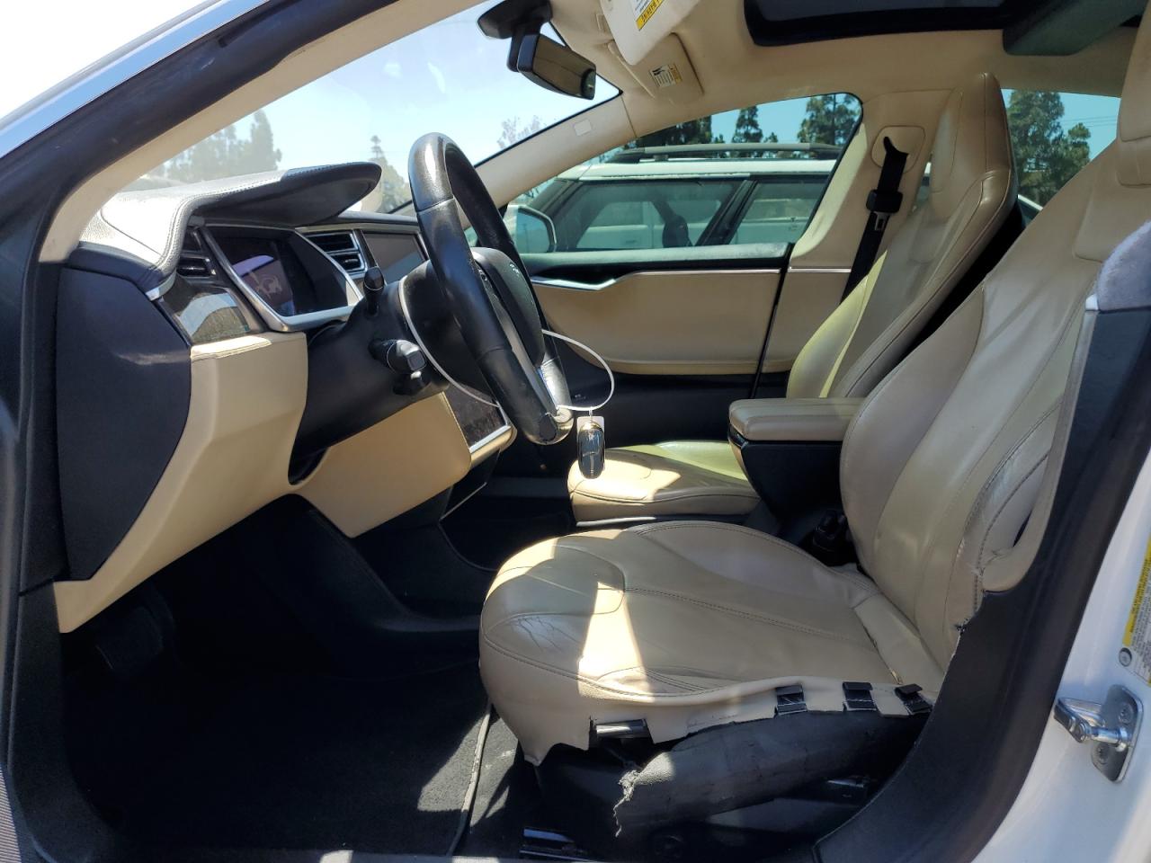 2013 Tesla Model S VIN: 5YJSA1CN3DFP05871 Lot: 64278795