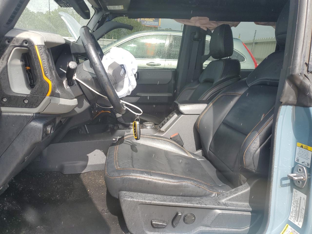 2022 Ford Bronco Base VIN: 1FMEE5DP5NLB84025 Lot: 65427325