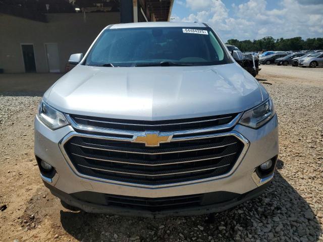  CHEVROLET TRAVERSE 2018 Srebrny