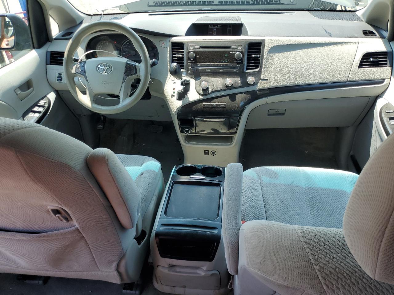 2011 Toyota Sienna Le VIN: 5TDKK3DCXBS128092 Lot: 63926605