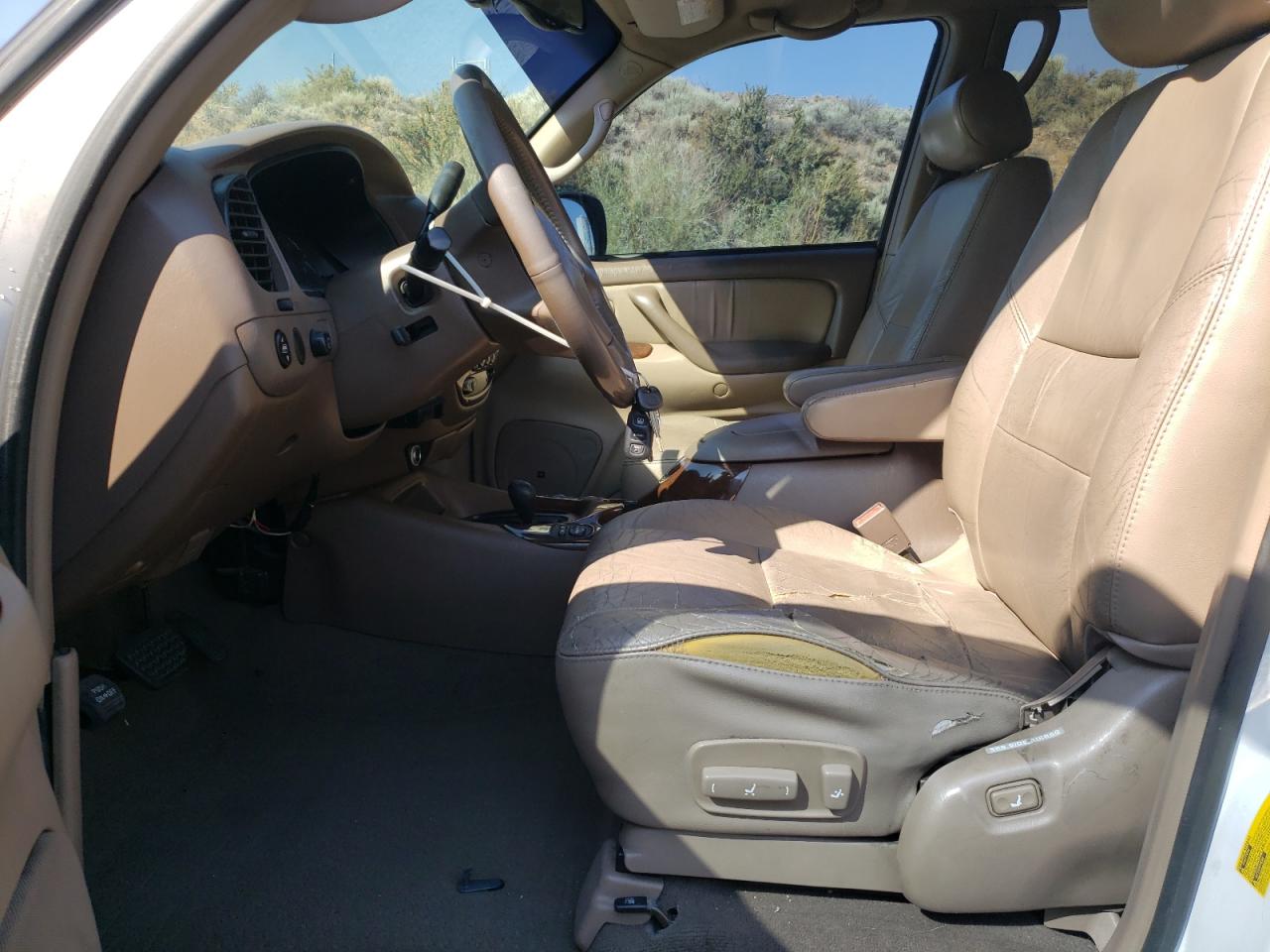 2002 Toyota Sequoia Limited VIN: 5TDBT48A02S111023 Lot: 63874625