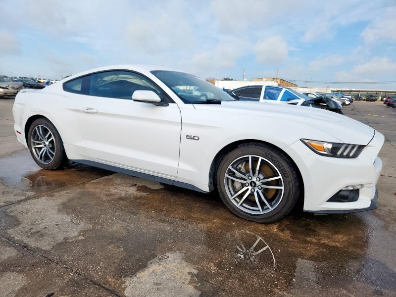 FORD MUSTANG 2016 Белы