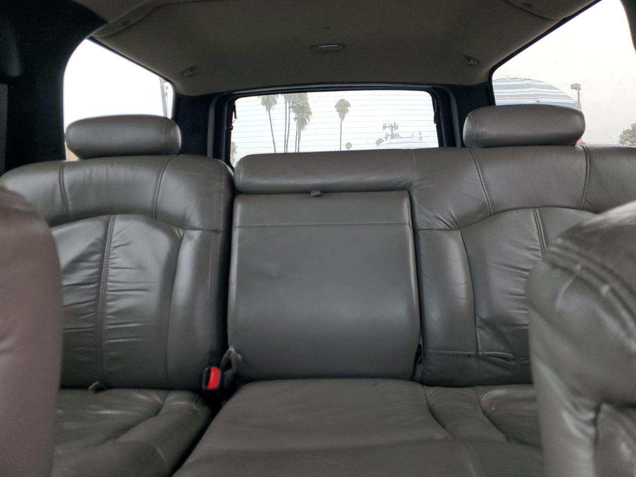 2002 Chevrolet Suburban C1500 VIN: 1GNEC16T62J204276 Lot: 64249175