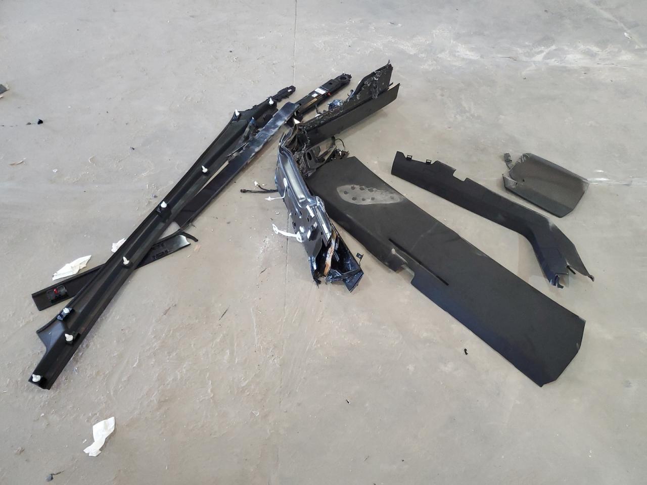 2024 Tesla Cybertruck VIN: 7G2CEHEE7RA027867 Lot: 65050765